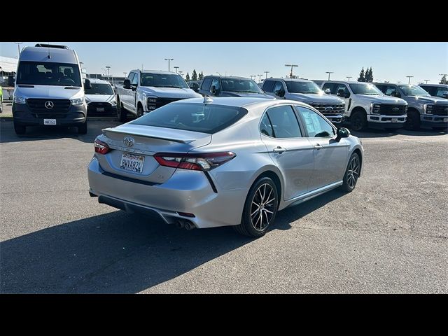 2021 Toyota Camry SE