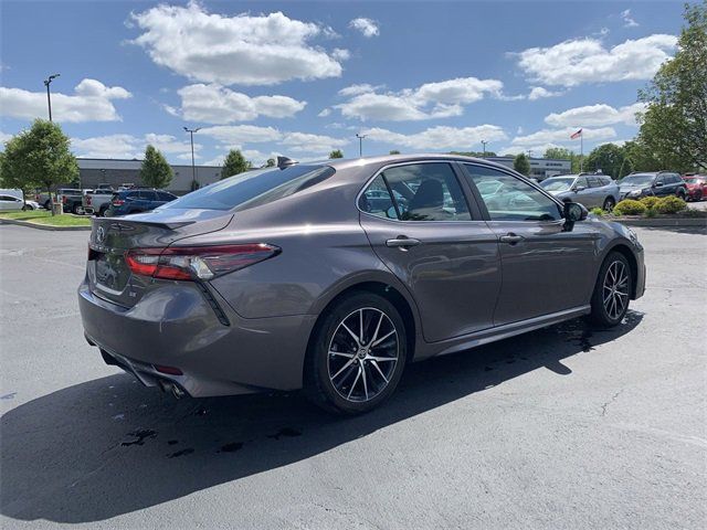 2021 Toyota Camry SE