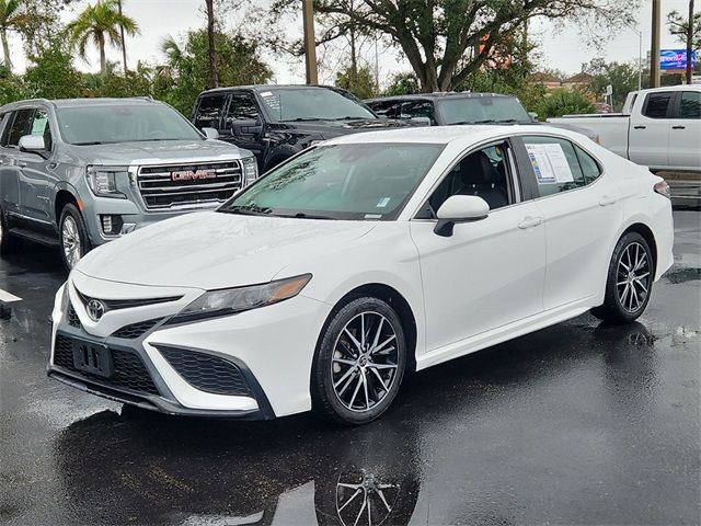 2021 Toyota Camry SE