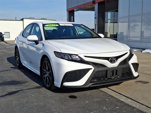 2021 Toyota Camry SE