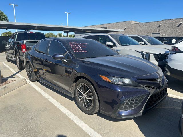 2021 Toyota Camry SE