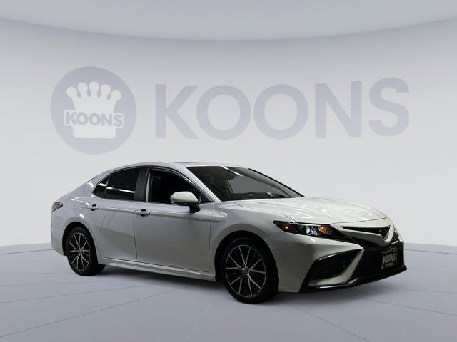 2021 Toyota Camry SE
