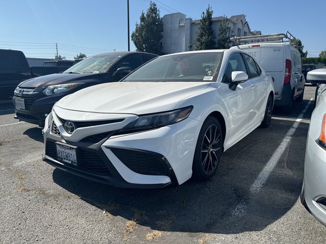 2021 Toyota Camry SE