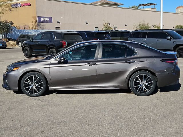 2021 Toyota Camry SE