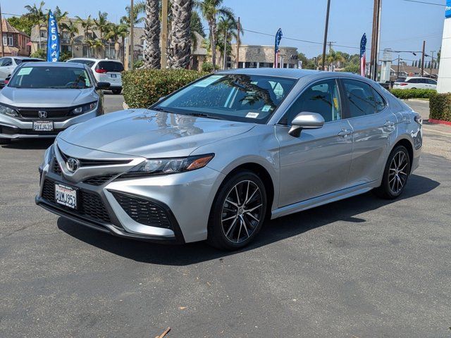 2021 Toyota Camry SE