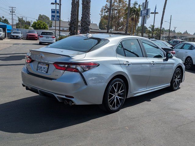 2021 Toyota Camry SE