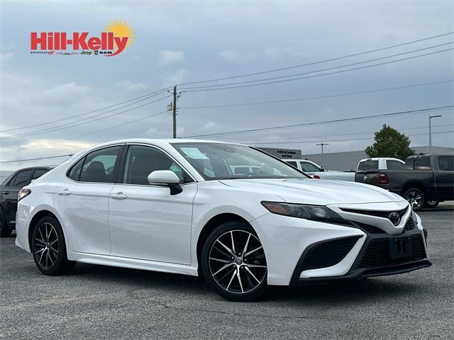 2021 Toyota Camry SE