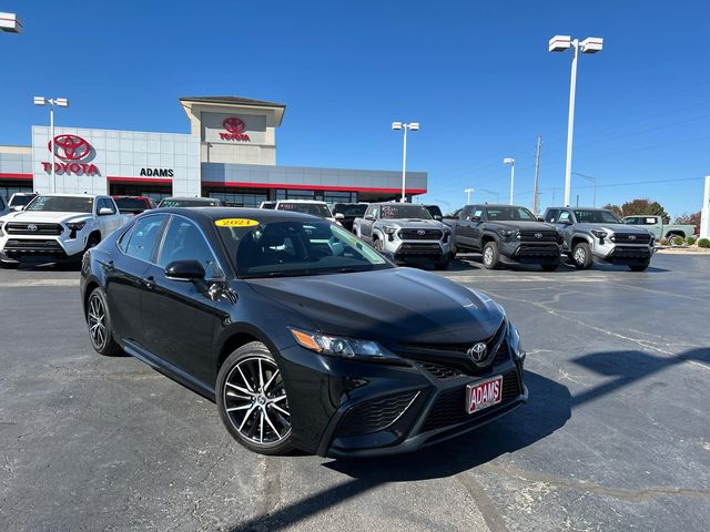 2021 Toyota Camry SE