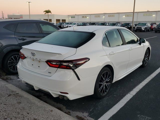 2021 Toyota Camry SE