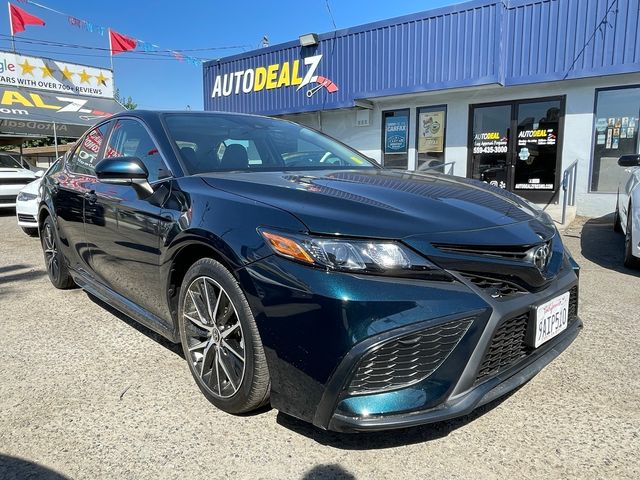 2021 Toyota Camry SE