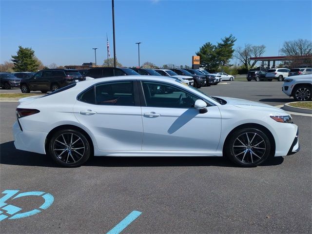 2021 Toyota Camry SE