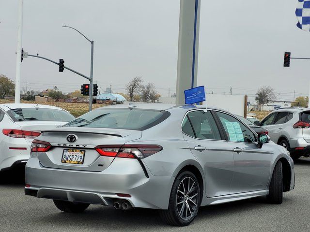 2021 Toyota Camry 