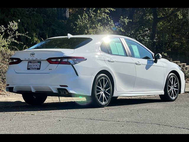 2021 Toyota Camry SE