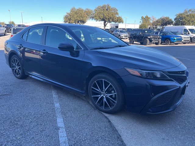 2021 Toyota Camry SE