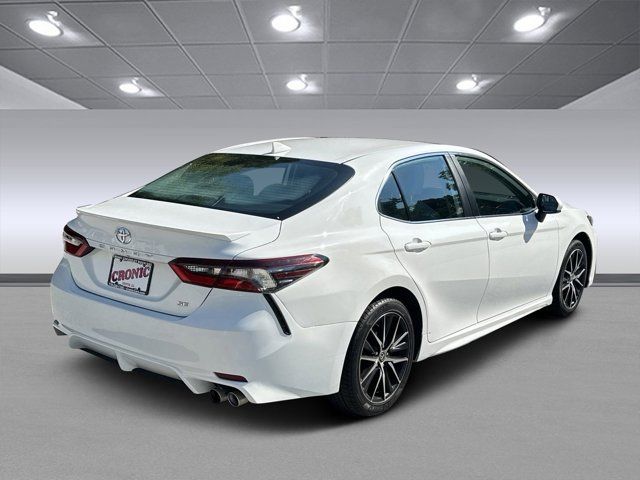 2021 Toyota Camry SE Nightshade