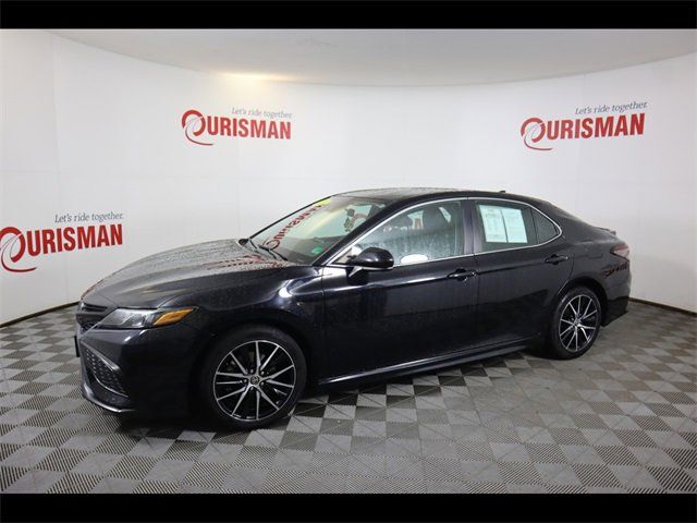 2021 Toyota Camry SE Nightshade