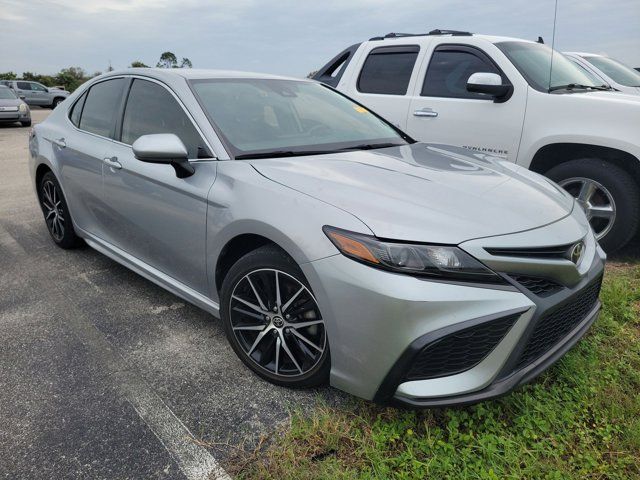 2021 Toyota Camry SE Nightshade