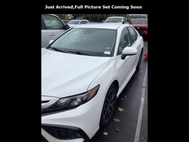 2021 Toyota Camry SE Nightshade