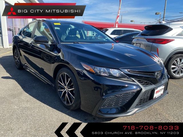 2021 Toyota Camry SE Nightshade
