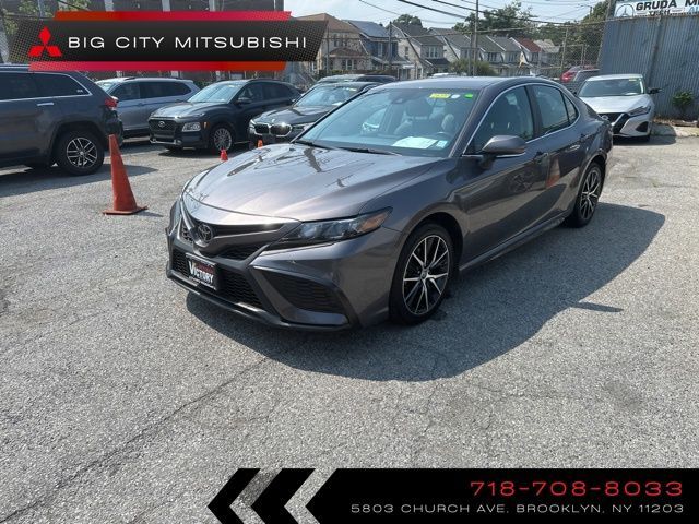 2021 Toyota Camry SE Nightshade