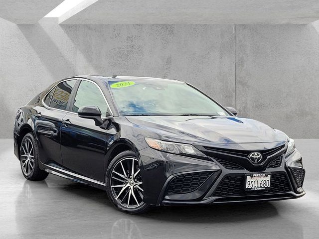 2021 Toyota Camry SE Nightshade