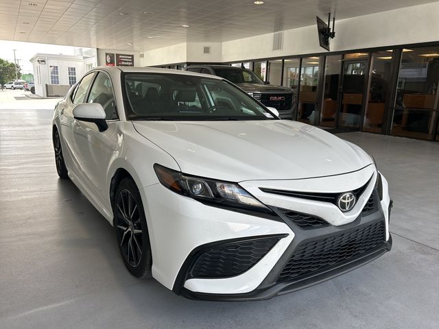 2021 Toyota Camry SE Nightshade