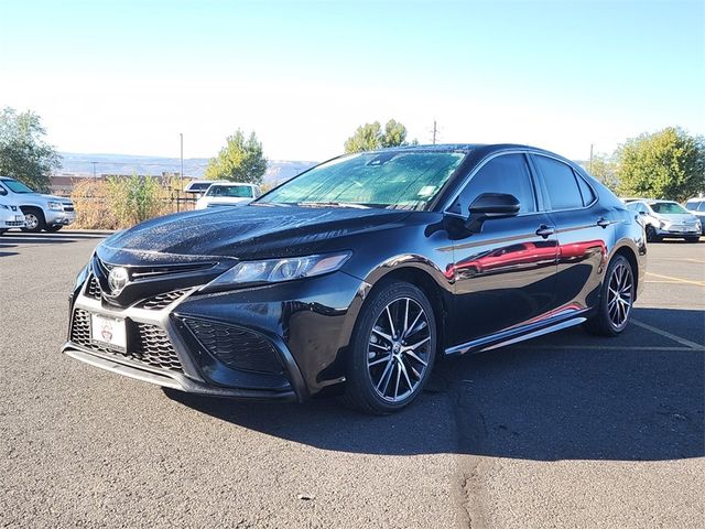 2021 Toyota Camry SE Nightshade