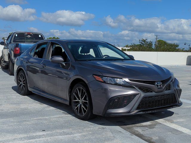 2021 Toyota Camry SE