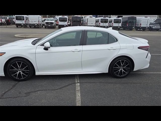 2021 Toyota Camry SE Nightshade