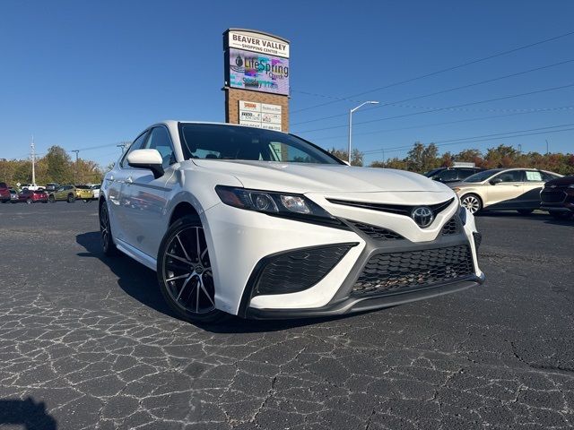 2021 Toyota Camry SE Nightshade