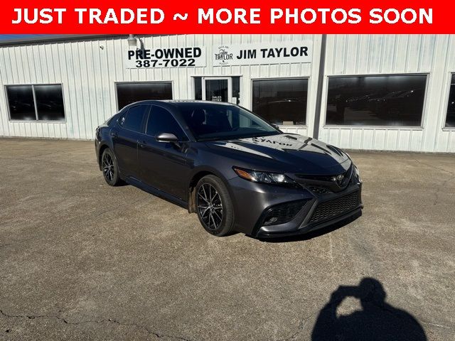 2021 Toyota Camry SE Nightshade