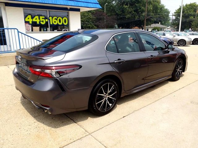 2021 Toyota Camry SE Nightshade