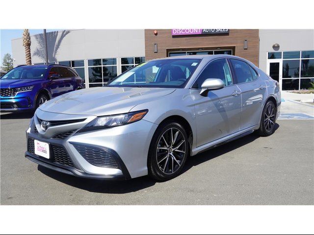 2021 Toyota Camry 