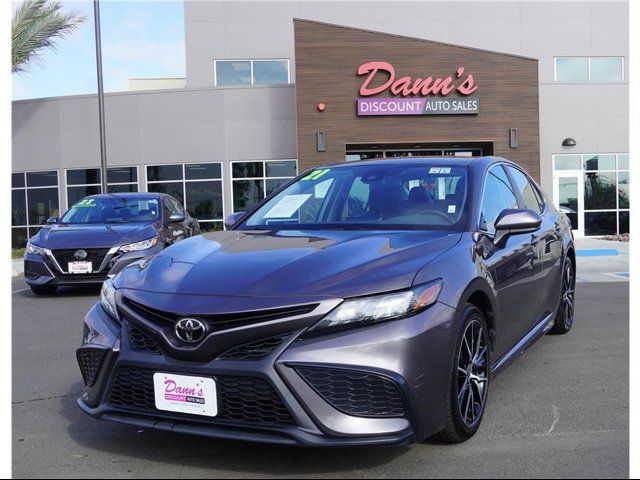 2021 Toyota Camry SE