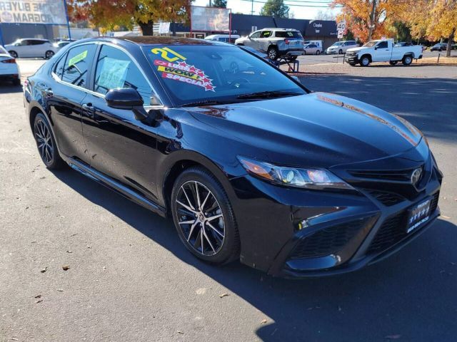 2021 Toyota Camry SE