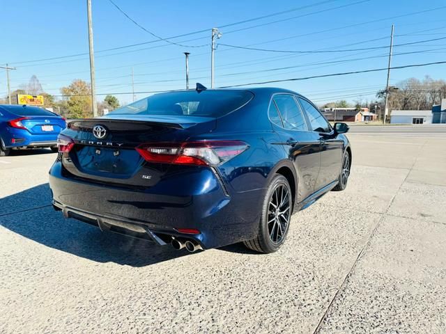 2021 Toyota Camry SE