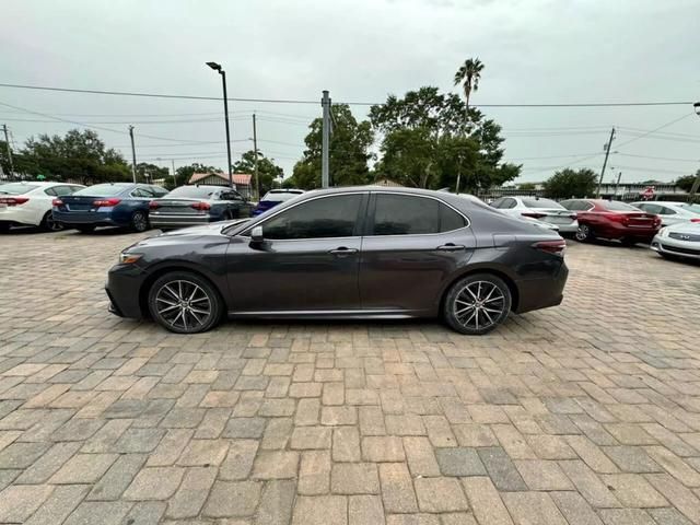 2021 Toyota Camry SE