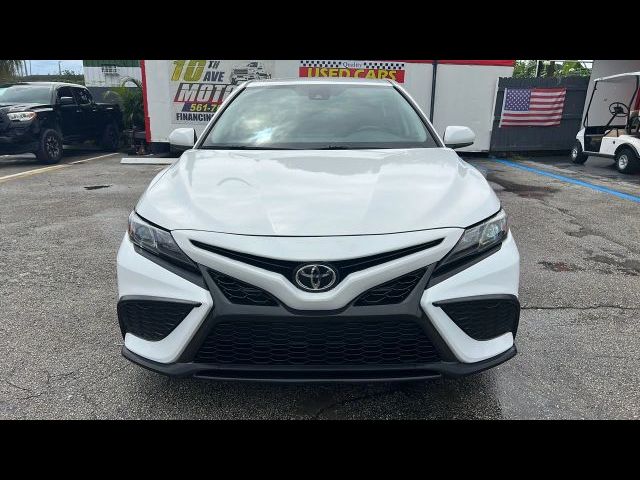 2021 Toyota Camry SE