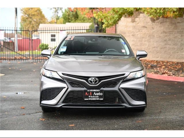 2021 Toyota Camry SE