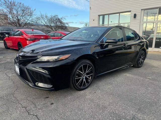 2021 Toyota Camry SE