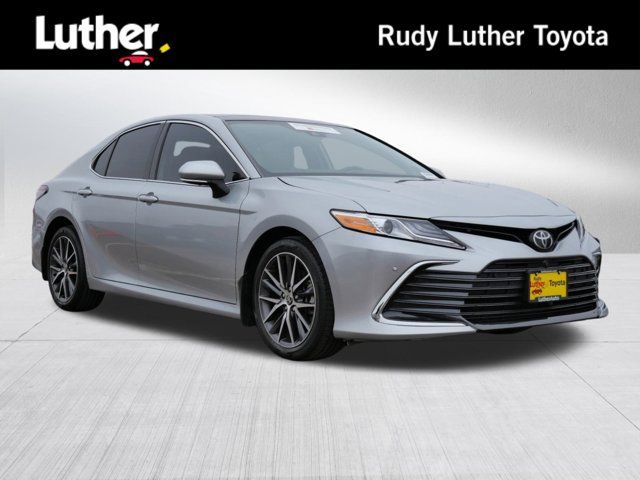 2021 Toyota Camry XLE V6