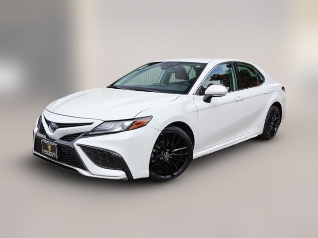 2021 Toyota Camry Hybrid XSE