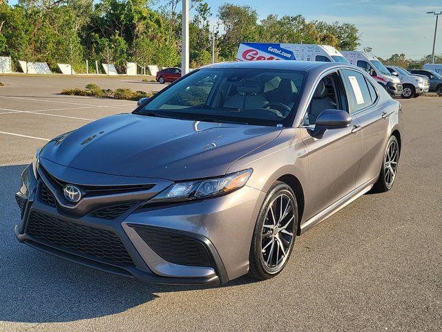 2021 Toyota Camry Hybrid SE