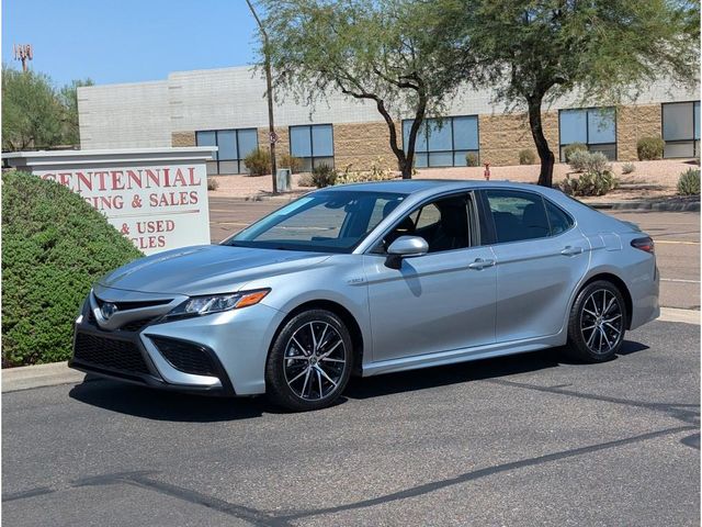 2021 Toyota Camry Hybrid SE