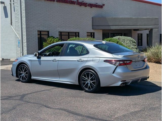 2021 Toyota Camry Hybrid SE