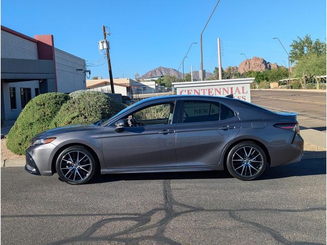 2021 Toyota Camry Hybrid SE