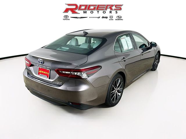 2021 Toyota Camry Hybrid XLE