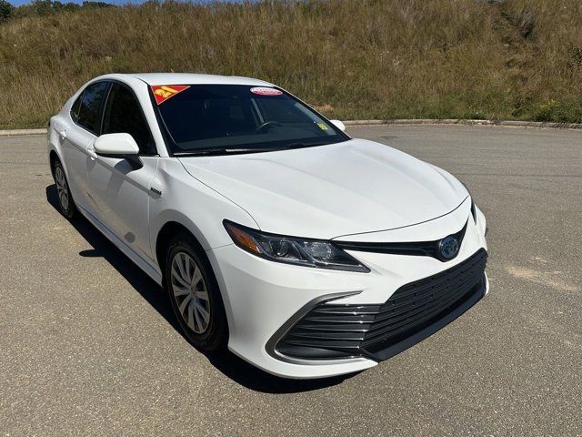 2021 Toyota Camry Hybrid LE