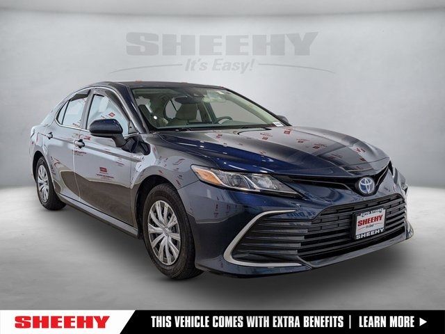 2021 Toyota Camry Hybrid LE