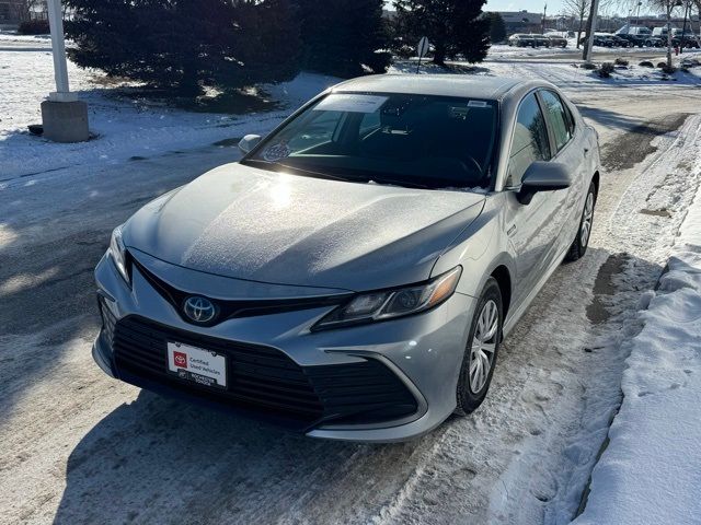 2021 Toyota Camry Hybrid LE